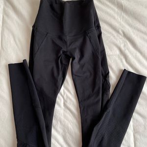 Super cute black full length Lululemon pants
